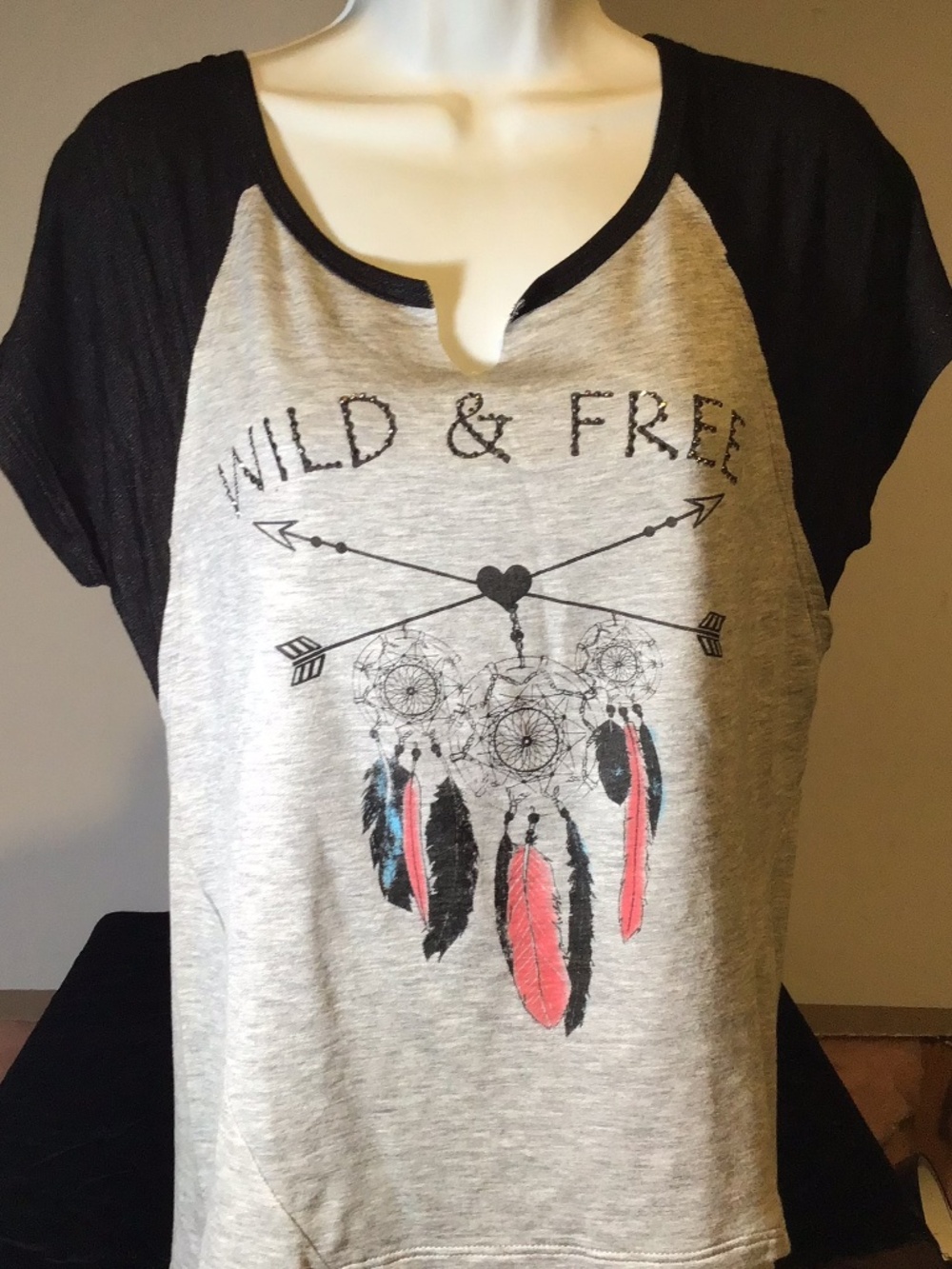 NWT Small Vneck Urban X Black Gray Wild Free top